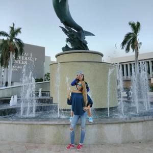 Meet your Posher, Ana